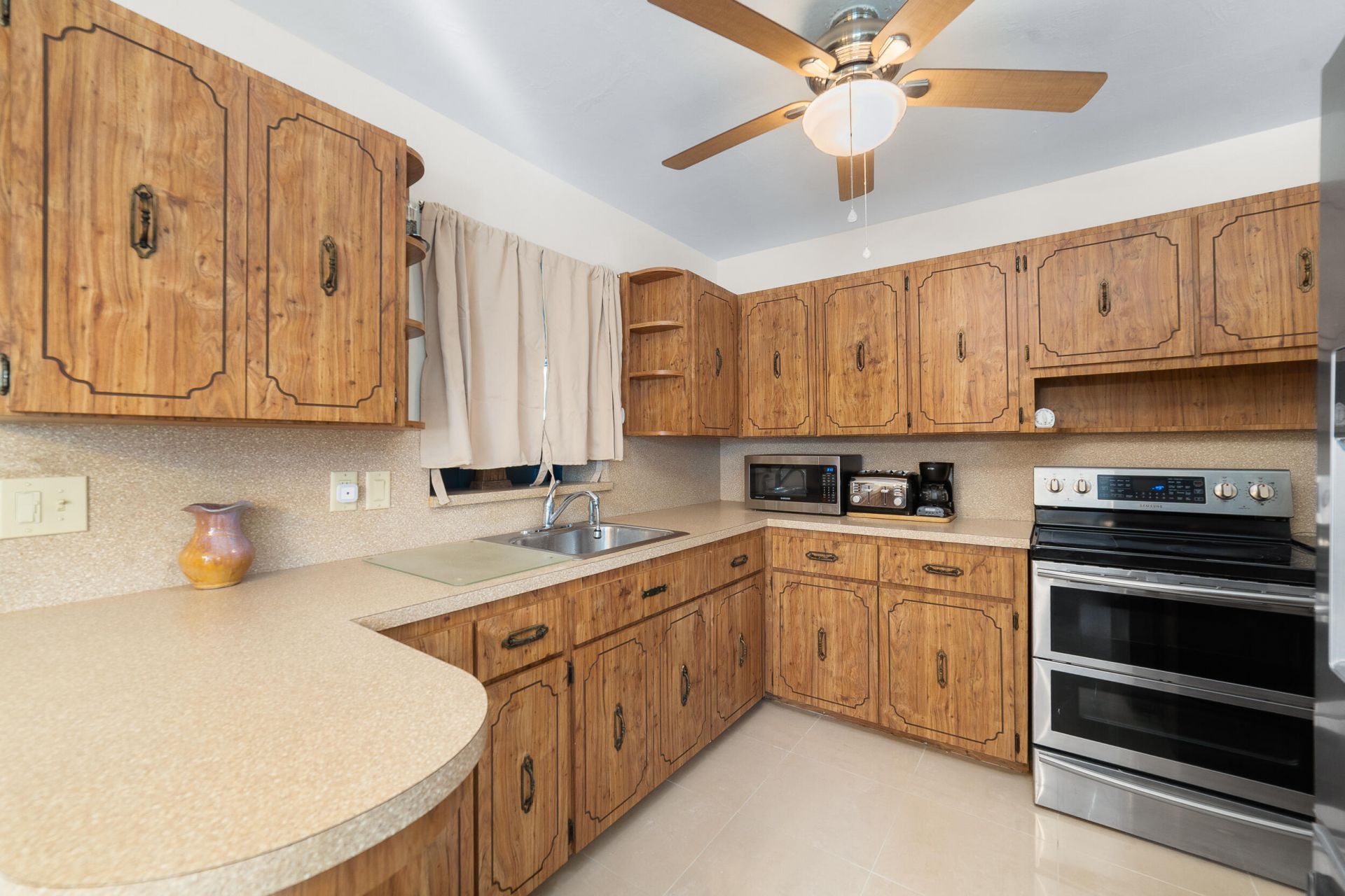 2001 NE 30th Street, Fort Lauderdale, FL 33306 Photo