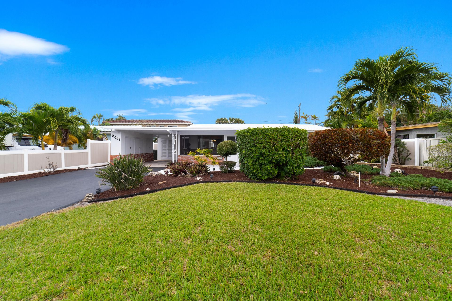 2001 NE 30th Street, Fort Lauderdale, FL 33306 Photo