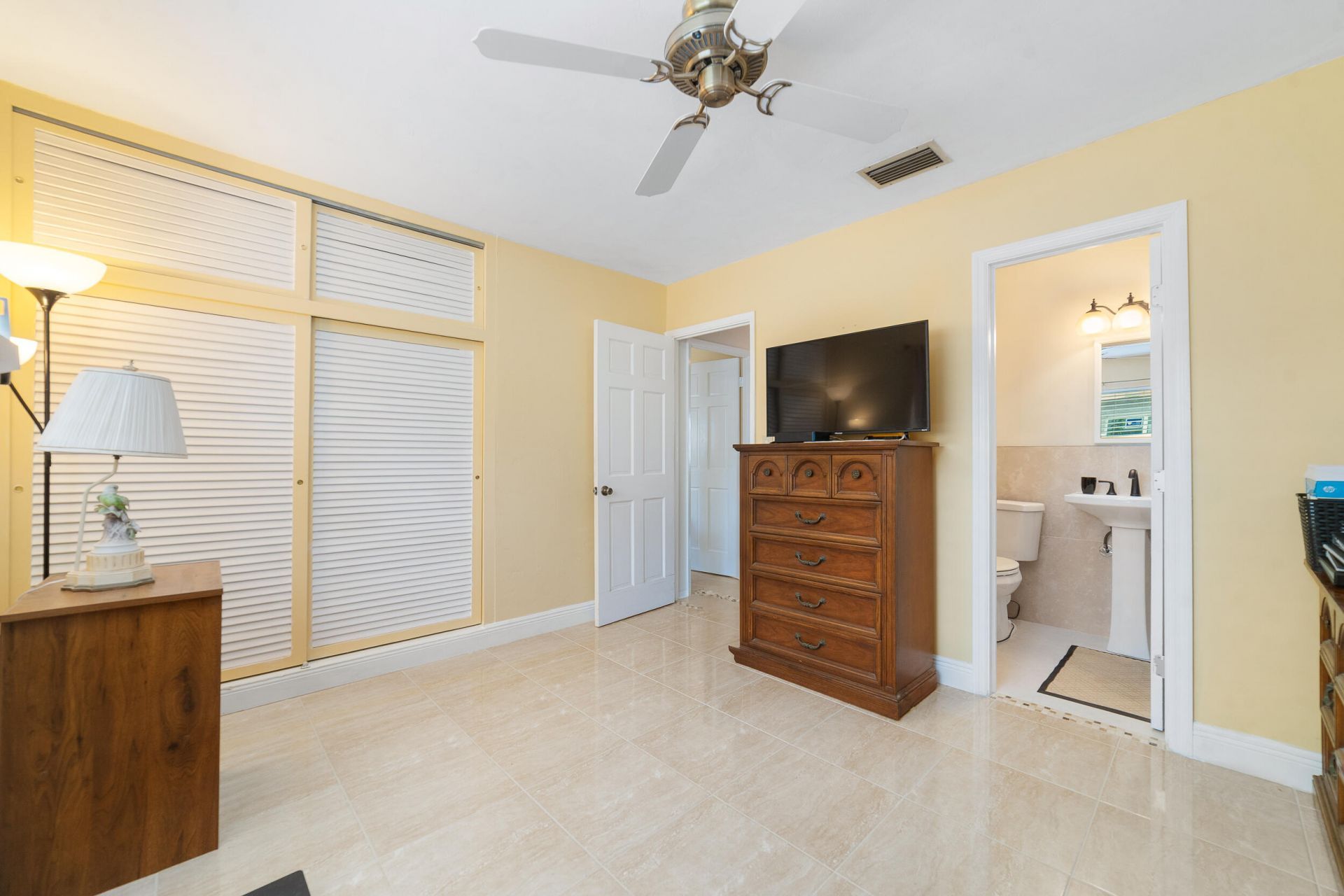 2001 NE 30th Street, Fort Lauderdale, FL 33306 Photo