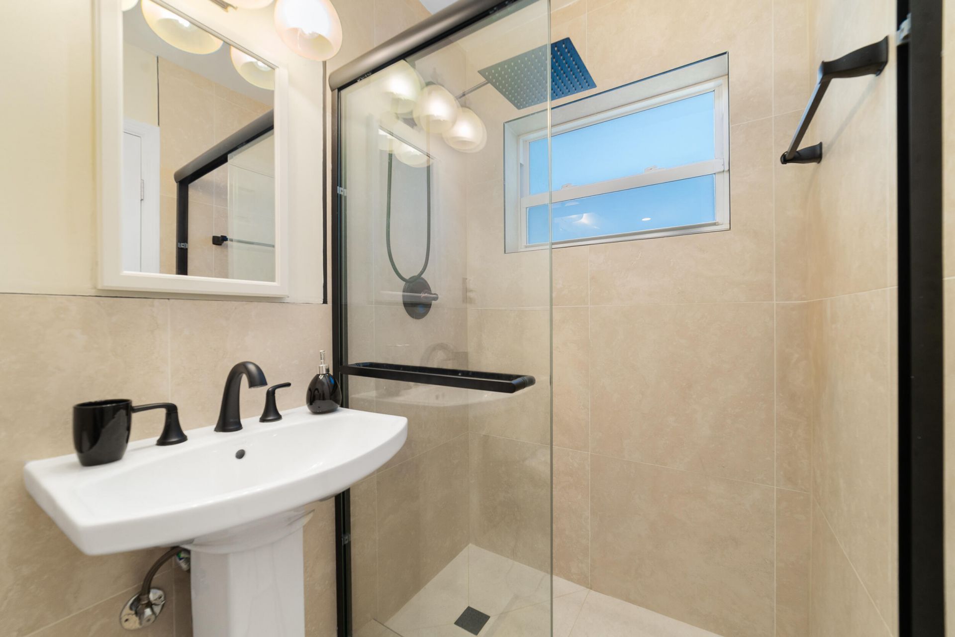 2001 NE 30th Street, Fort Lauderdale, FL 33306 Photo