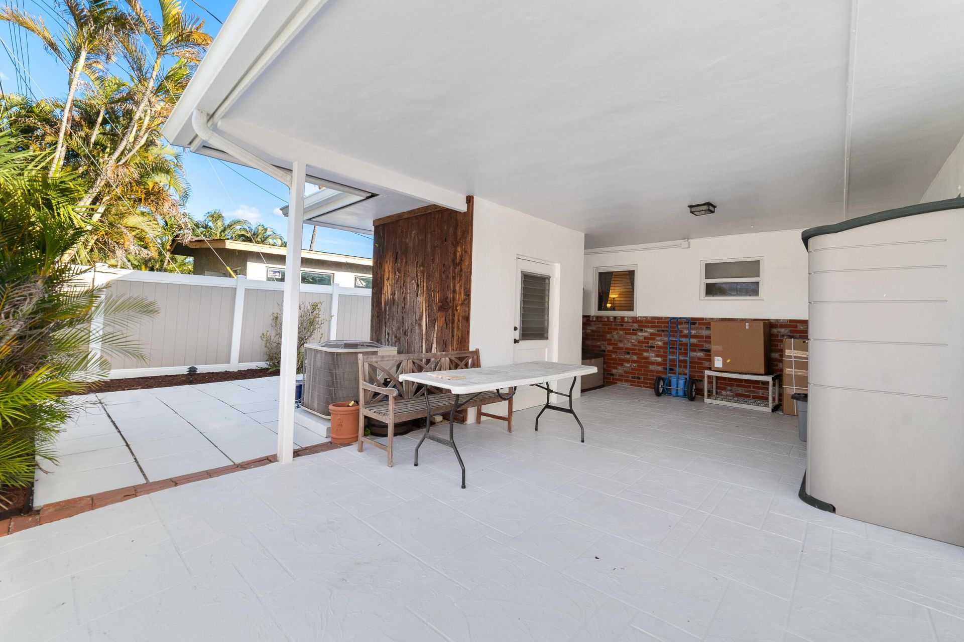 2001 NE 30th Street, Fort Lauderdale, FL 33306 Photo