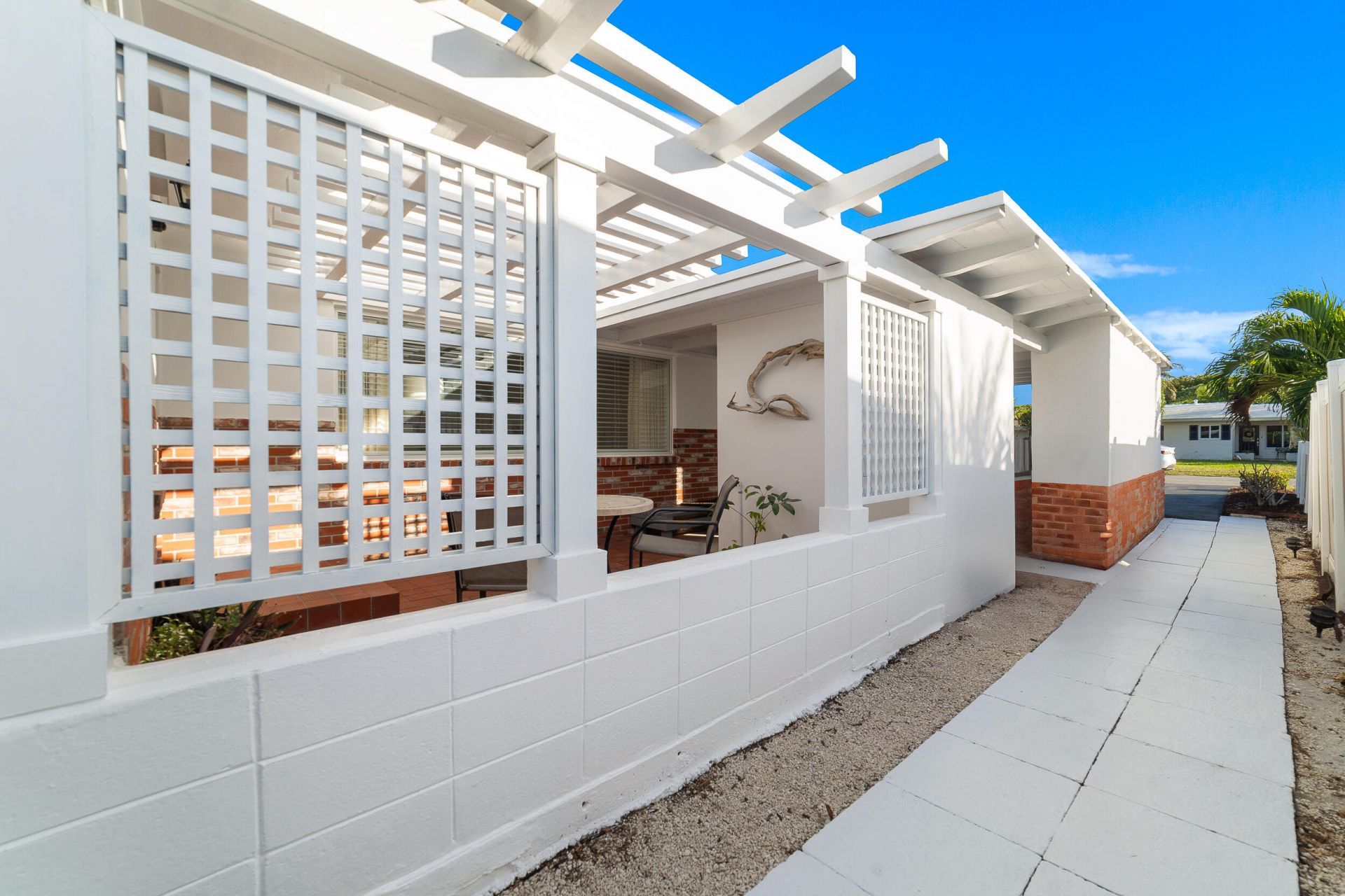 2001 NE 30th Street, Fort Lauderdale, FL 33306 Photo