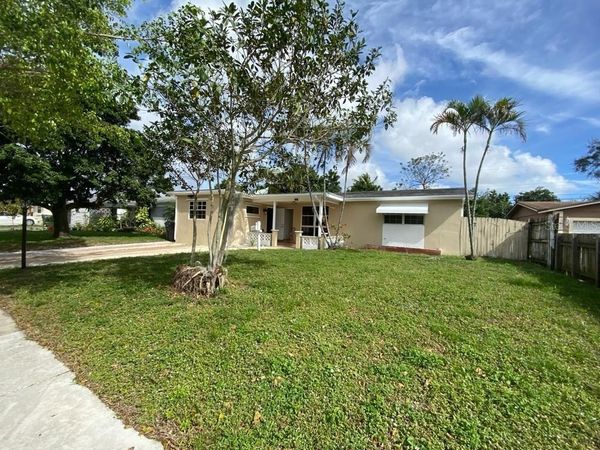 701 N 72ND TERRACE, HOLLYWOOD, FL 33024