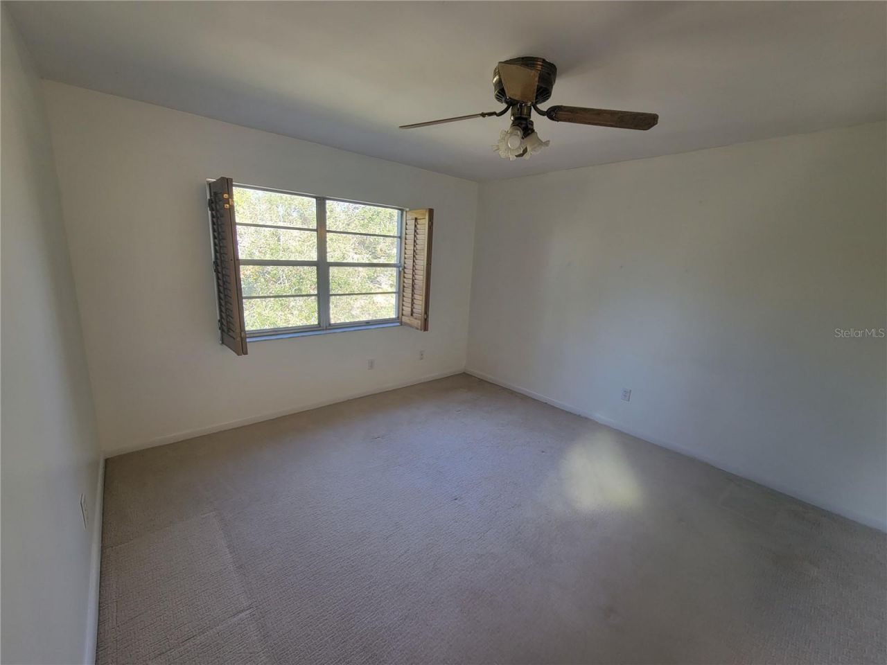 476 Santa Cruz Place Ne, Unit F, Saint Petersburg, FL 33703 Photo