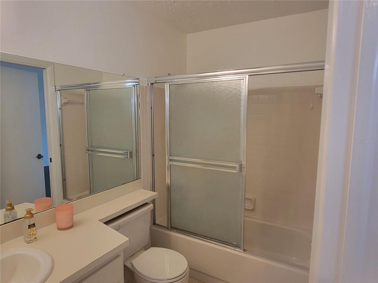 476 Santa Cruz Place Ne, Unit F, Saint Petersburg, FL 33703 Photo