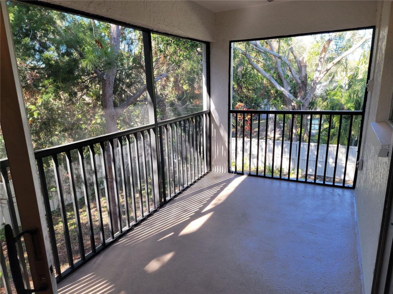 476 Santa Cruz Place Ne, Unit F, Saint Petersburg, FL 33703 Photo