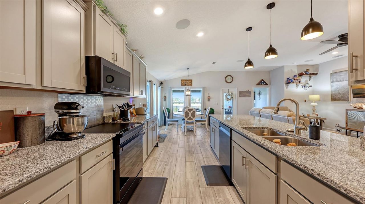 6811 162nd Place E, Parrish, FL 34219 Photo