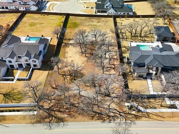 320 Shady Oaks Drive , Southlake, TX 76092