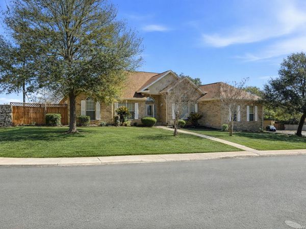 8814 Spanish Moss, Windcrest, TX 78239