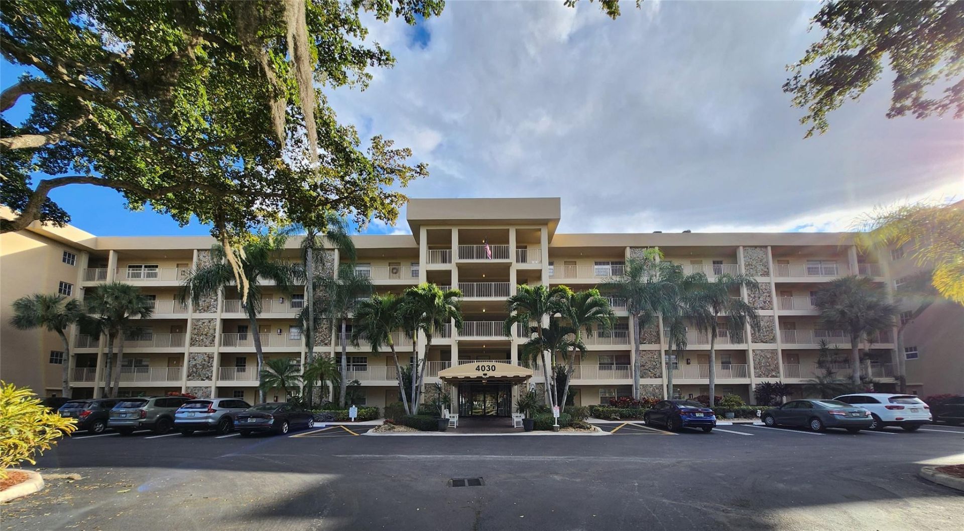 4030 W Palm Aire Drive, Unit 101, Pompano Beach, FL 33069 Photo