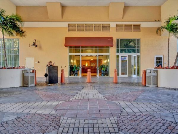 7350 SW 89th St , Unit 1402S, Miami, FL 33156