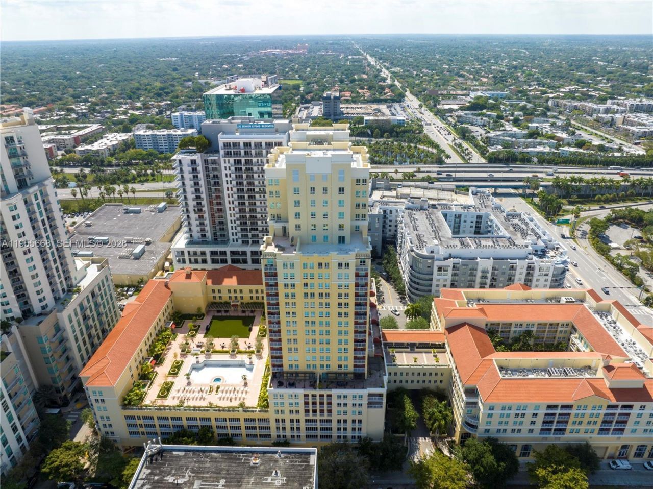 7350 SW 89th St , Unit 1402S, Miami, FL 33156 Photo