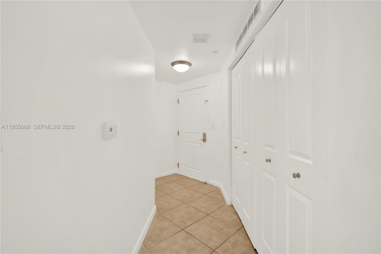 7350 SW 89th St , Unit 1402S, Miami, FL 33156 Photo