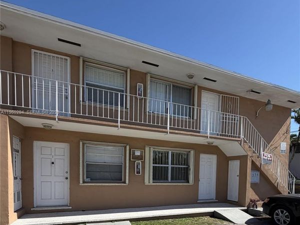 695 NW 44th Ave, Unit 2, Miami, FL 33126