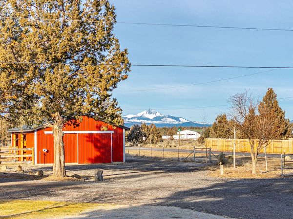 18025 2nd Avenue, Bend, OR 97703