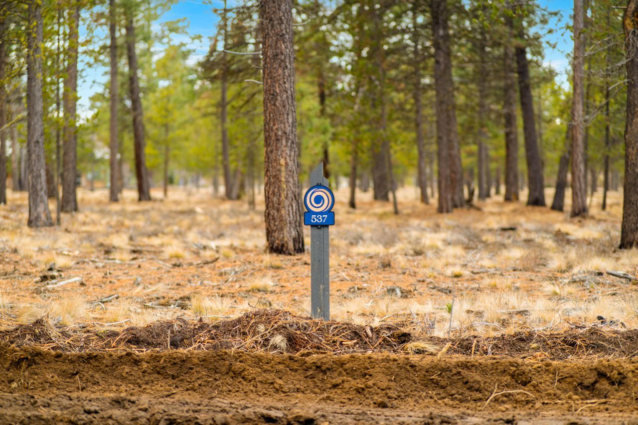 Elk Run Drive, Lot #537, Bend, OR 97707 Main Photo