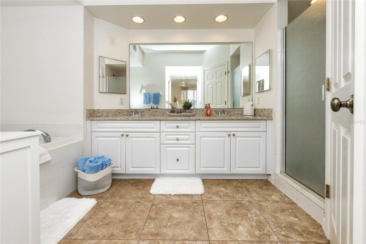 960 Starkey Road, Unit 3106, Largo, FL 33771 Photo