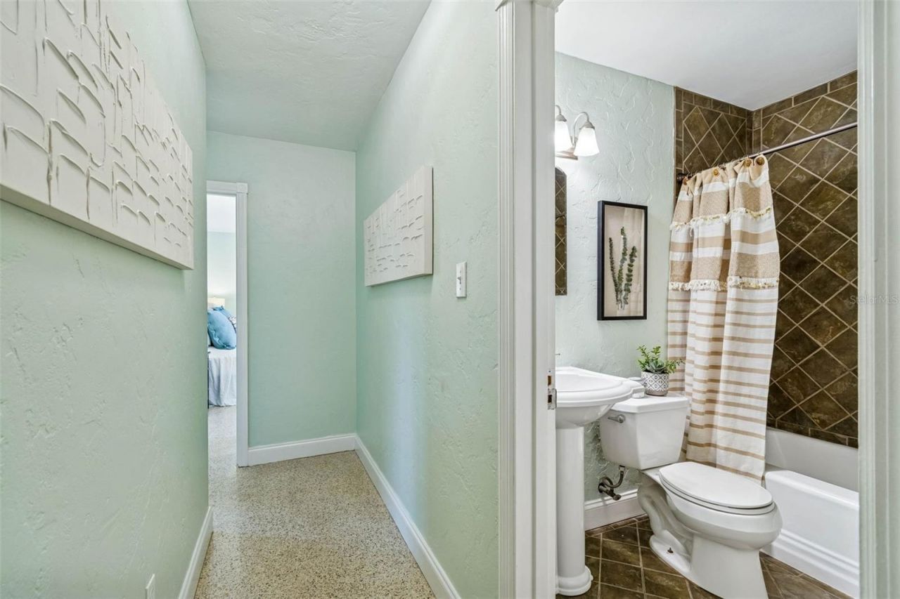 6041 5th Avenue N, Saint Petersburg, FL 33710 Photo