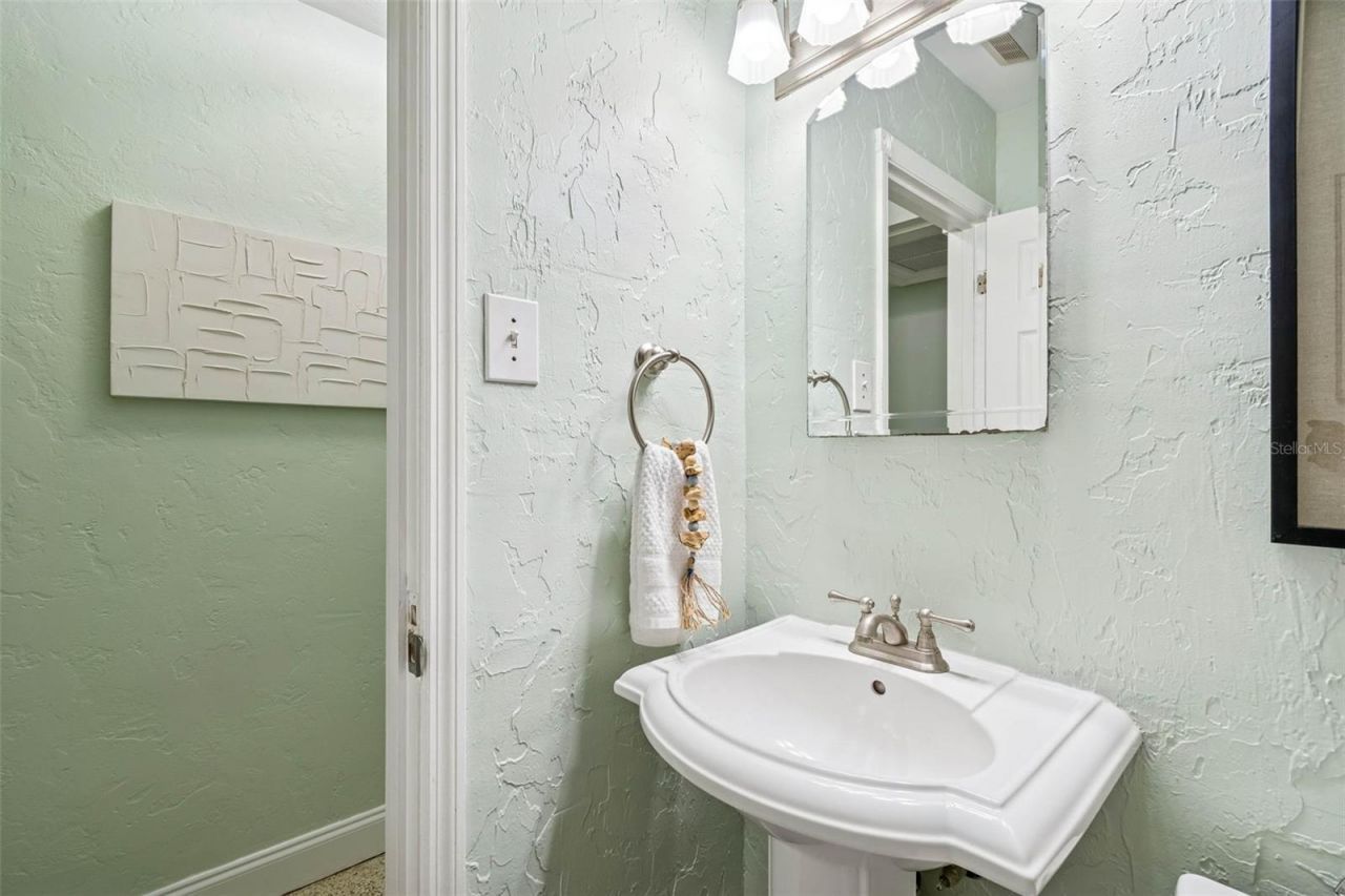 6041 5th Avenue N, Saint Petersburg, FL 33710 Photo