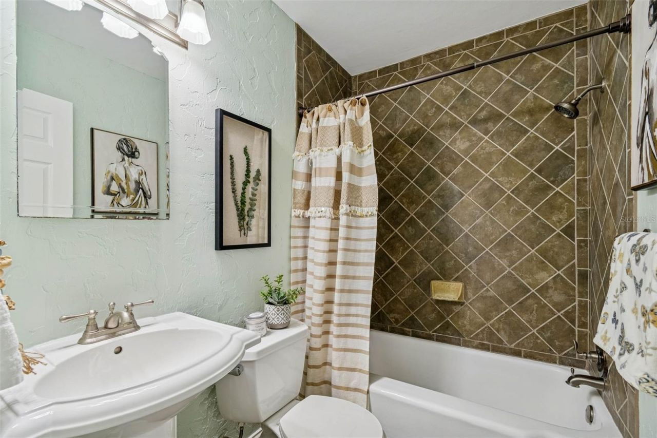 6041 5th Avenue N, Saint Petersburg, FL 33710 Photo