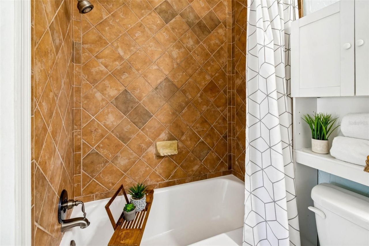 6041 5th Avenue N, Saint Petersburg, FL 33710 Photo