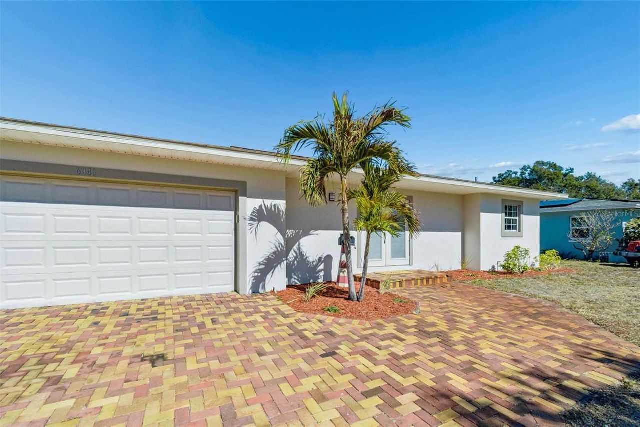 6041 5th Avenue N, Saint Petersburg, FL 33710 Photo