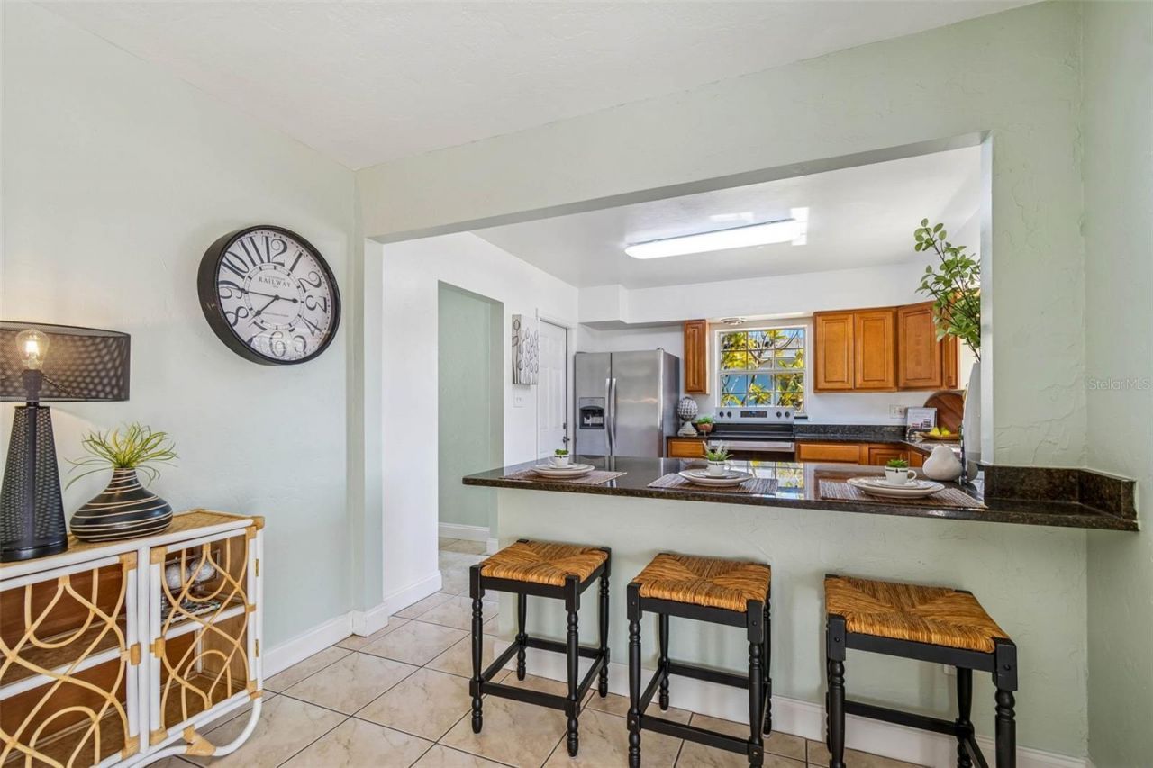 6041 5th Avenue N, Saint Petersburg, FL 33710 Photo