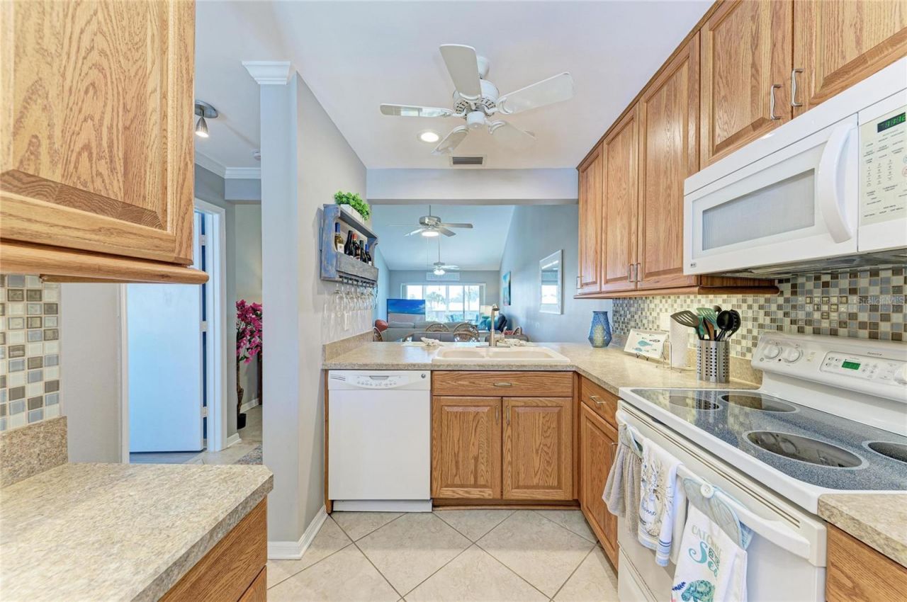 446 Cerromar Road, Unit 293, Venice, FL 34293 Photo