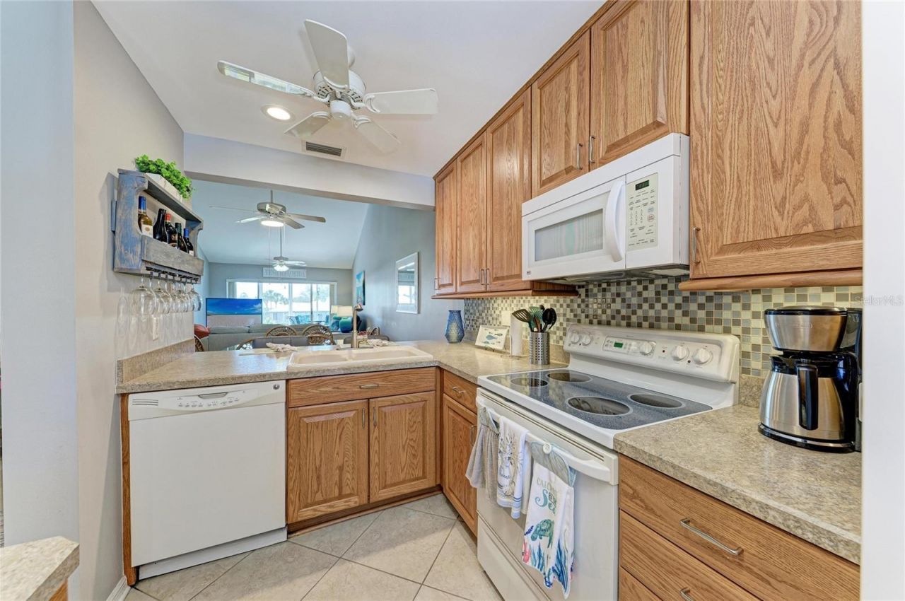 446 Cerromar Road, Unit 293, Venice, FL 34293 Photo