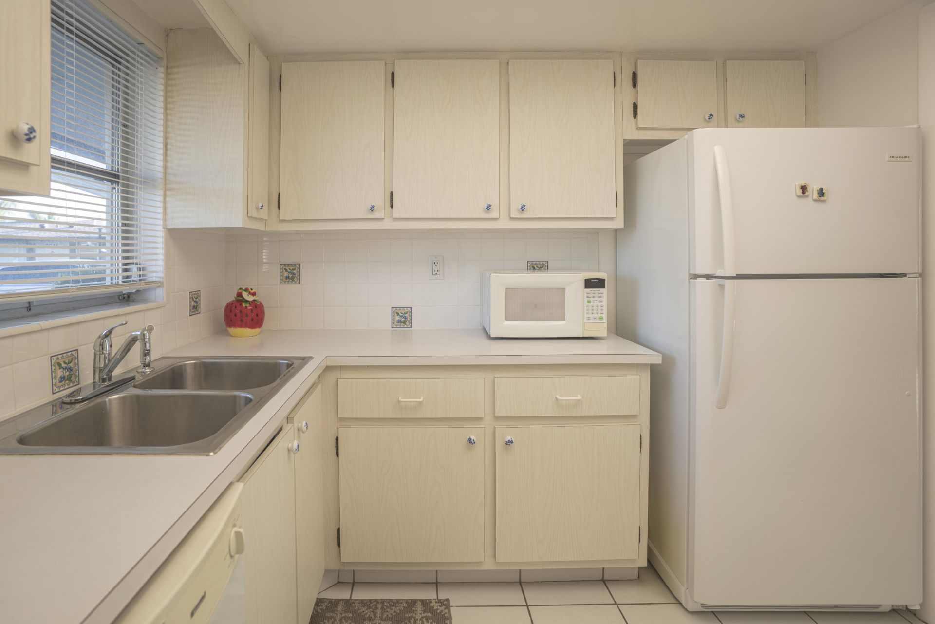 2835 Crosley Drive E, Unit B, West Palm Beach, FL 33415 Photo