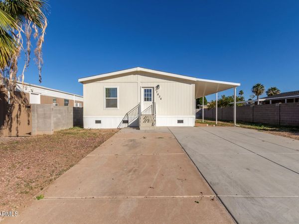 7836 E JAVELINA Avenue, Mesa, AZ 85209