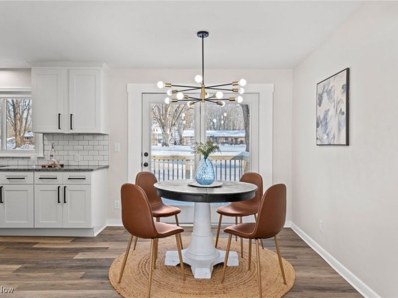 9856 Market Avenue N, Hartville, OH 44632 Photo 16