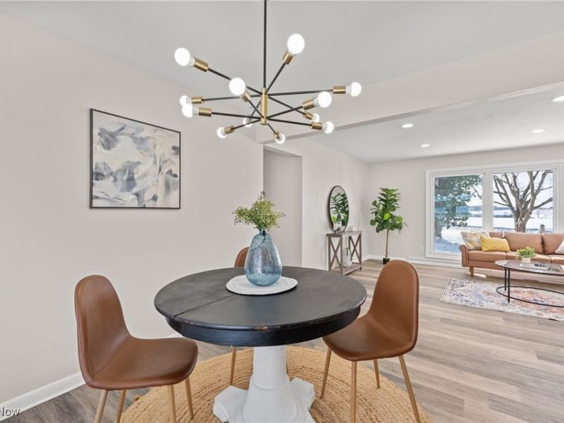 9856 Market Avenue N, Hartville, OH 44632 Photo 18