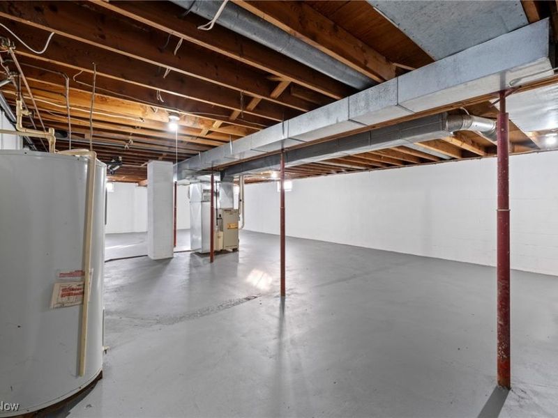 9856 Market Avenue N, Hartville, OH 44632 Photo 38