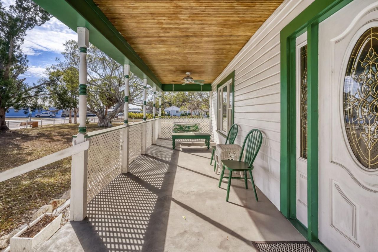 1605 10th Avenue W, Palmetto, FL 34221 Photo