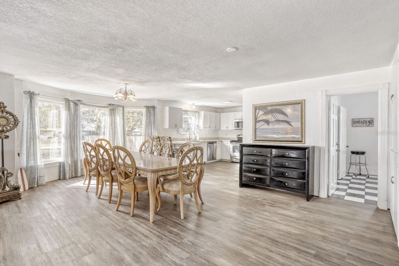 1605 10th Avenue W, Palmetto, FL 34221 Photo