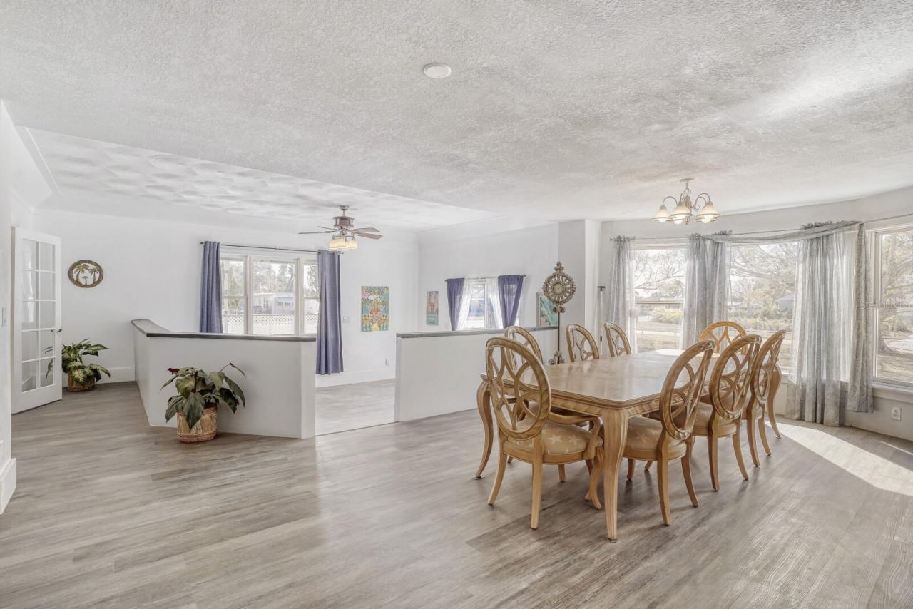 1605 10th Avenue W, Palmetto, FL 34221 Photo