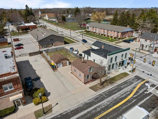 117 S Mill St, Saukville, WI 53080