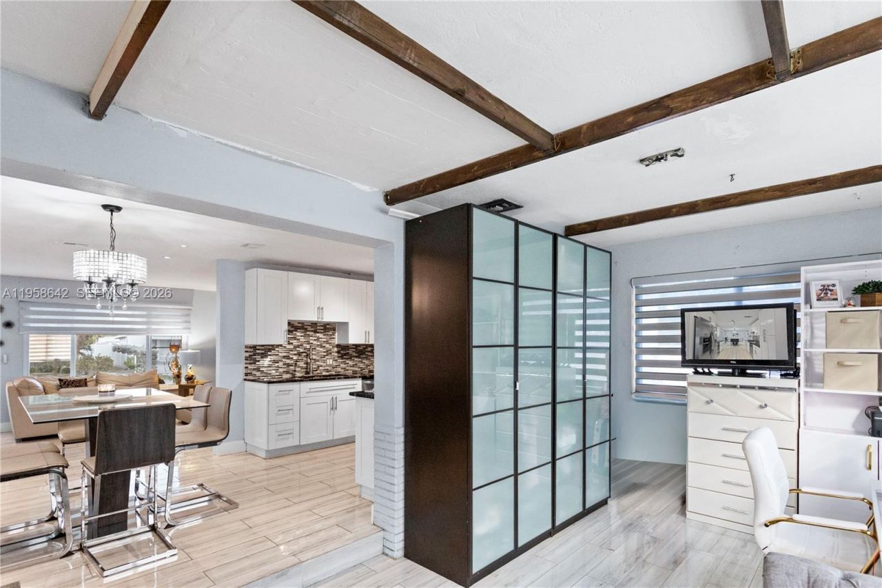 821 N 73rd Ter, Hollywood, FL 33024 Photo