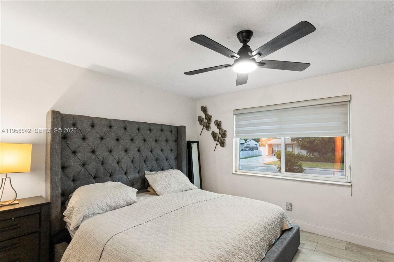 821 N 73rd Ter, Hollywood, FL 33024 Photo