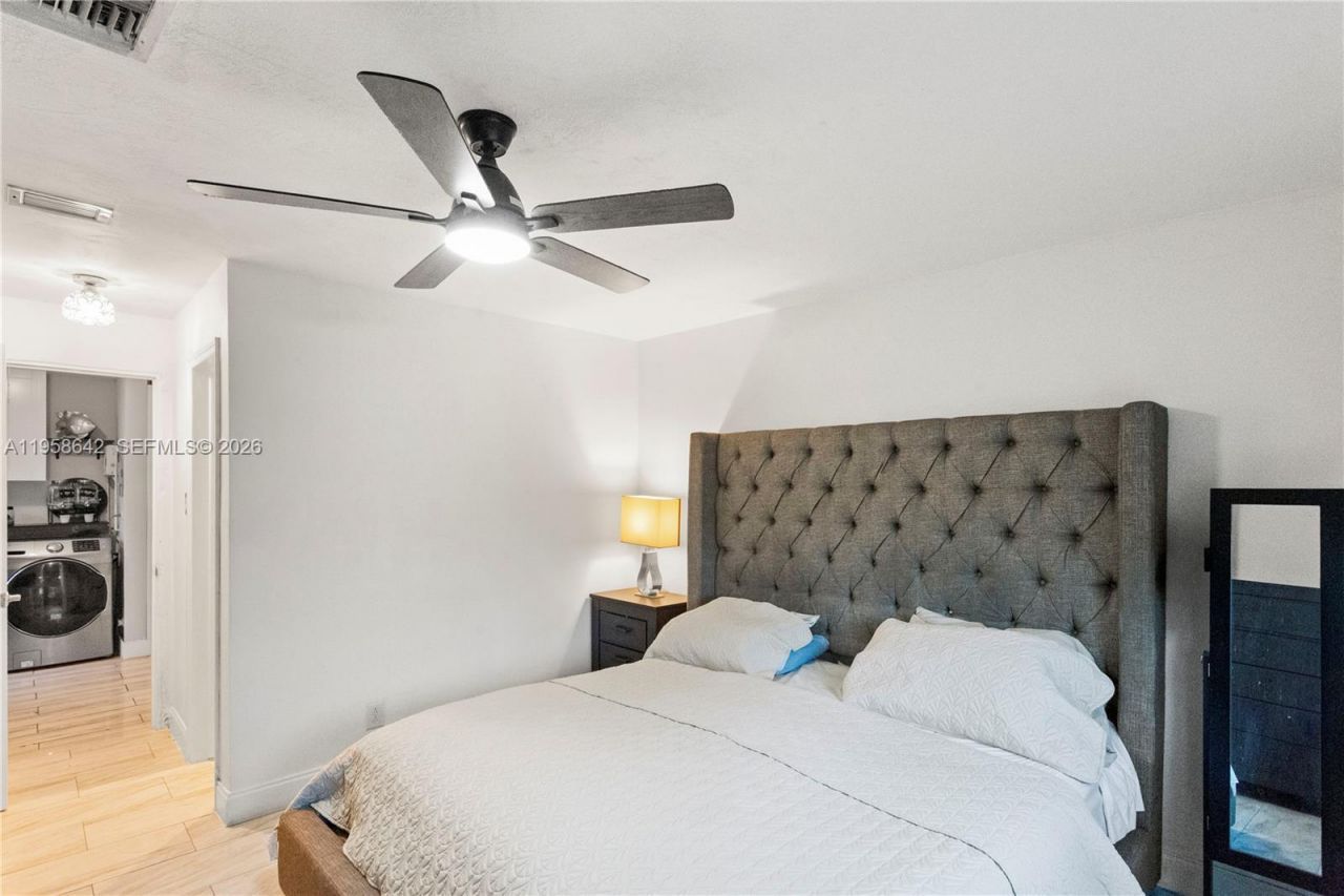 821 N 73rd Ter, Hollywood, FL 33024 Photo