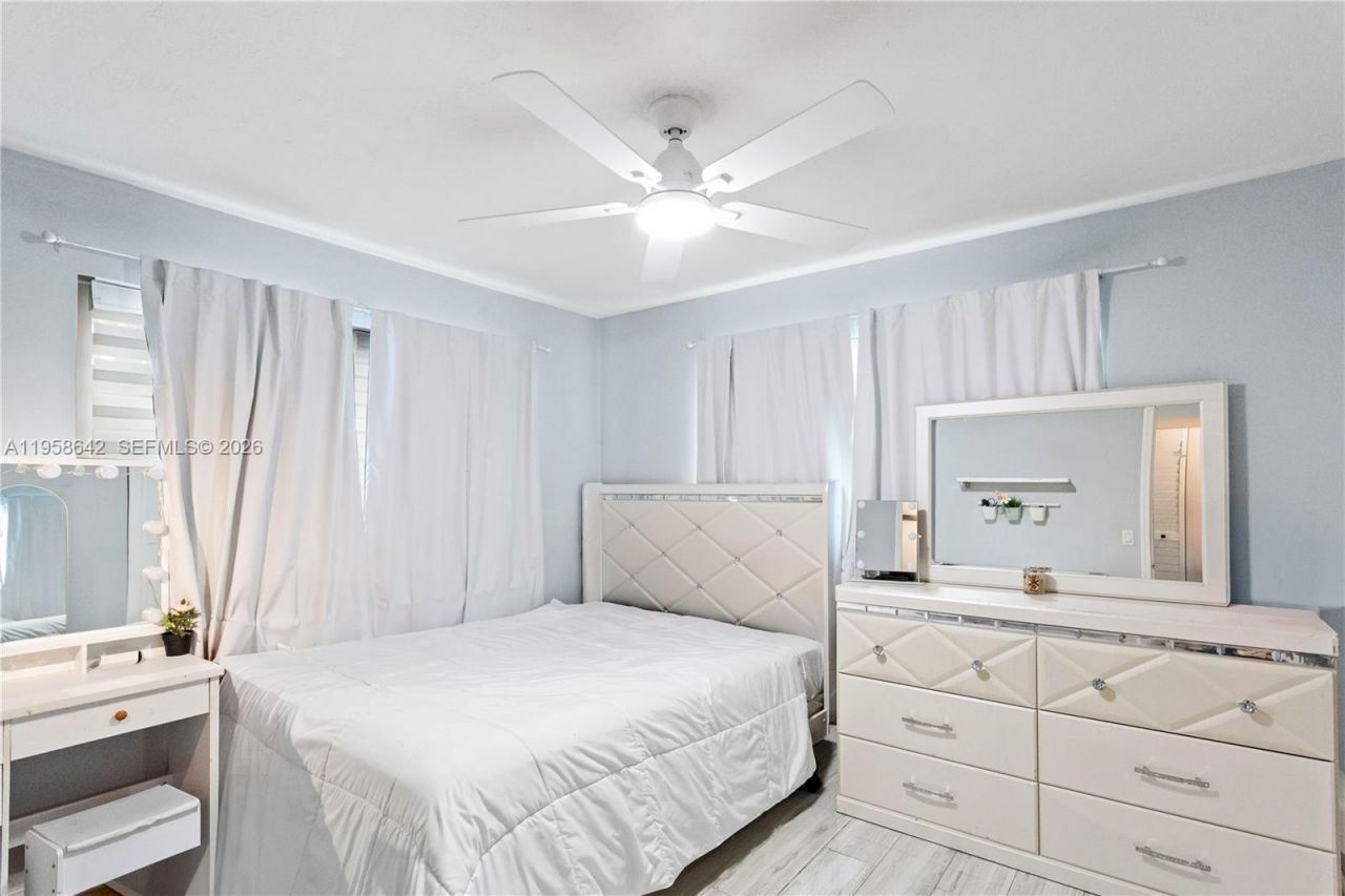 821 N 73rd Ter, Hollywood, FL 33024 Photo