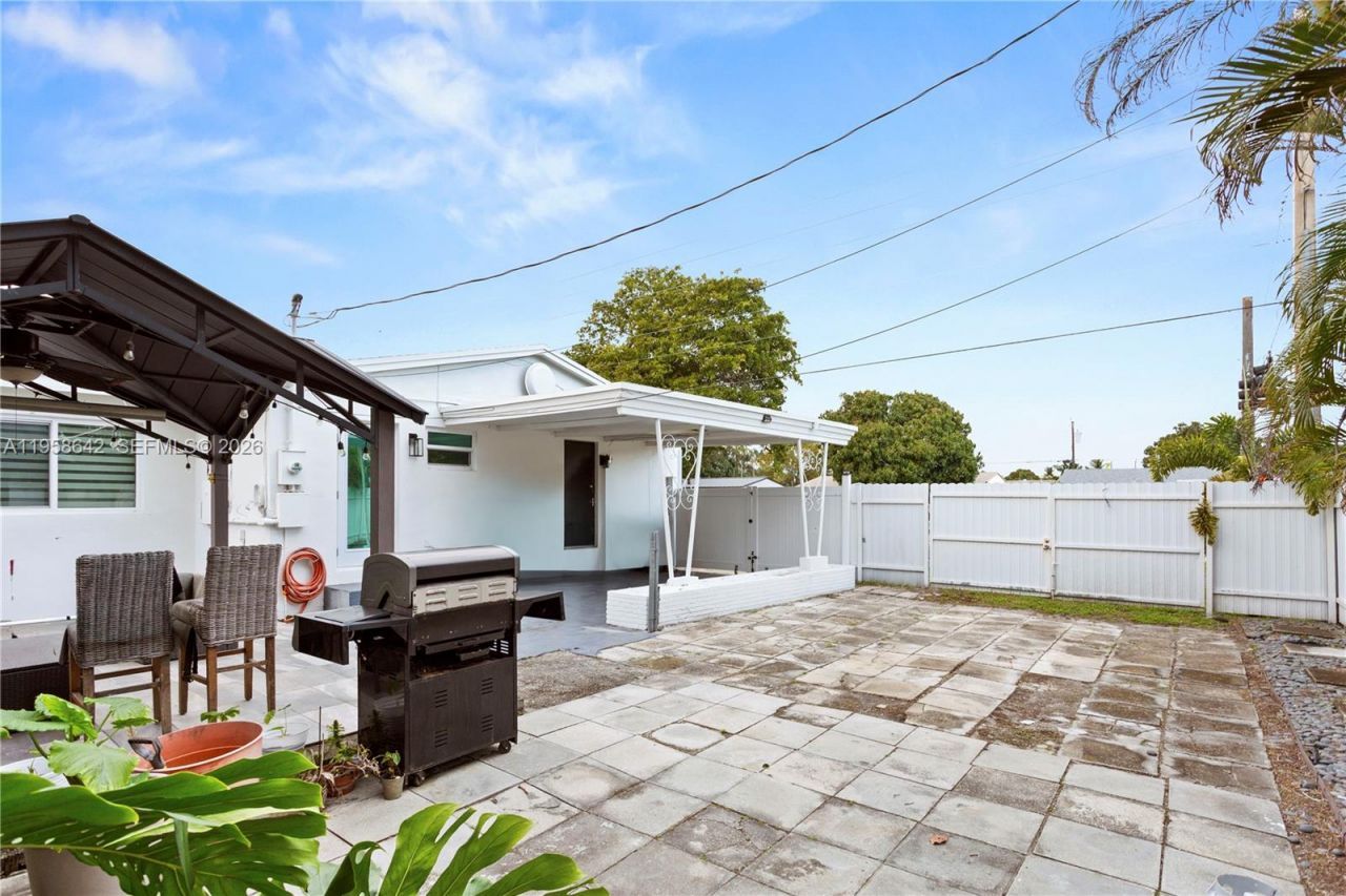 821 N 73rd Ter, Hollywood, FL 33024 Photo