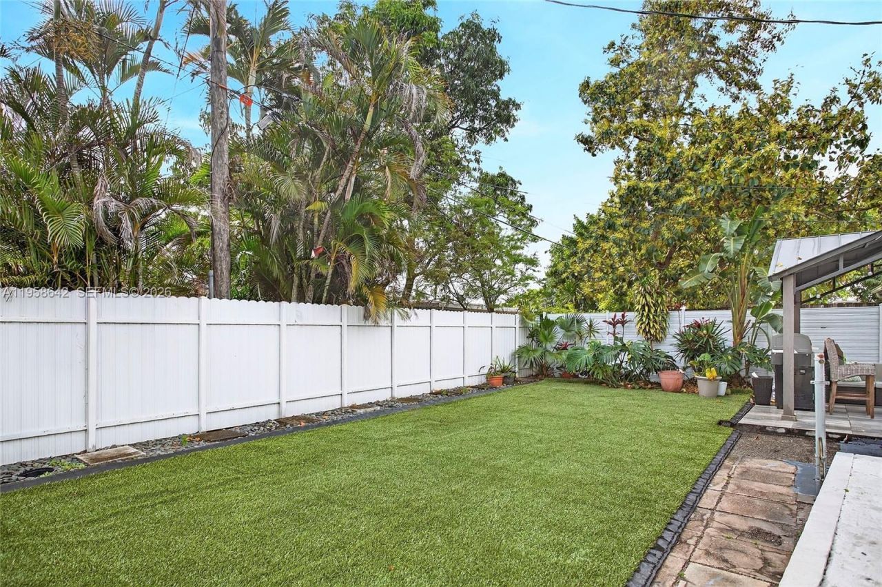 821 N 73rd Ter, Hollywood, FL 33024 Photo