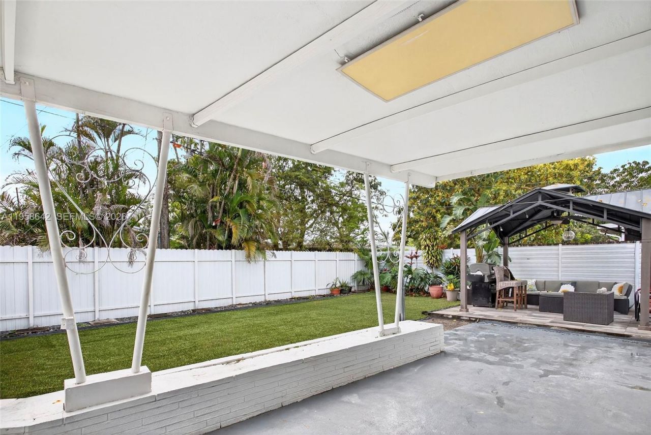 821 N 73rd Ter, Hollywood, FL 33024 Photo