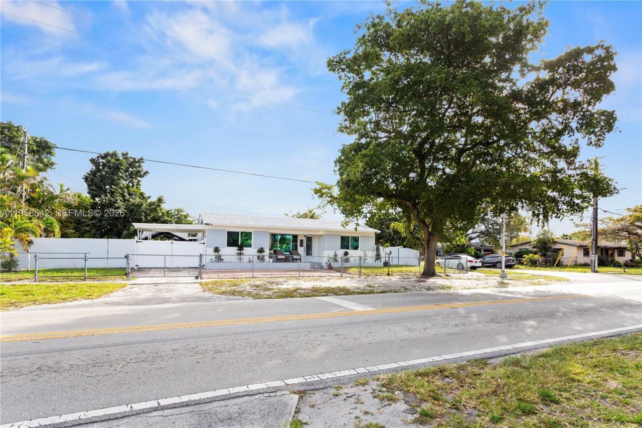 821 N 73rd Ter, Hollywood, FL 33024 Photo