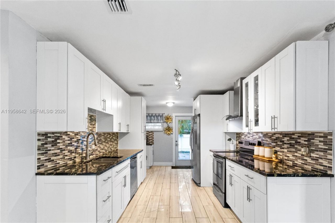 821 N 73rd Ter, Hollywood, FL 33024 Photo