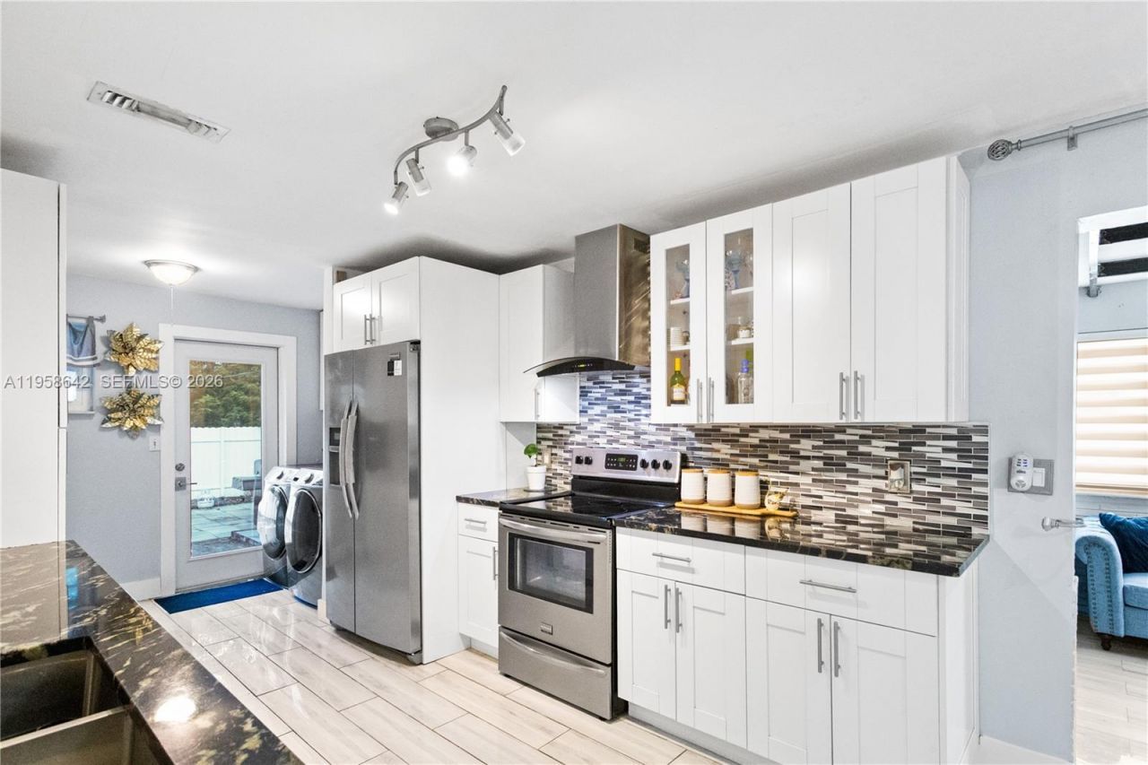 821 N 73rd Ter, Hollywood, FL 33024 Photo