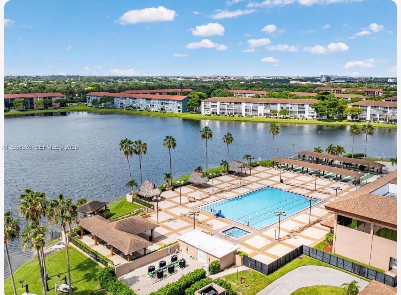 1200 SW 130th Ave, Unit 101G, Pembroke Pines, FL 33027 Photo