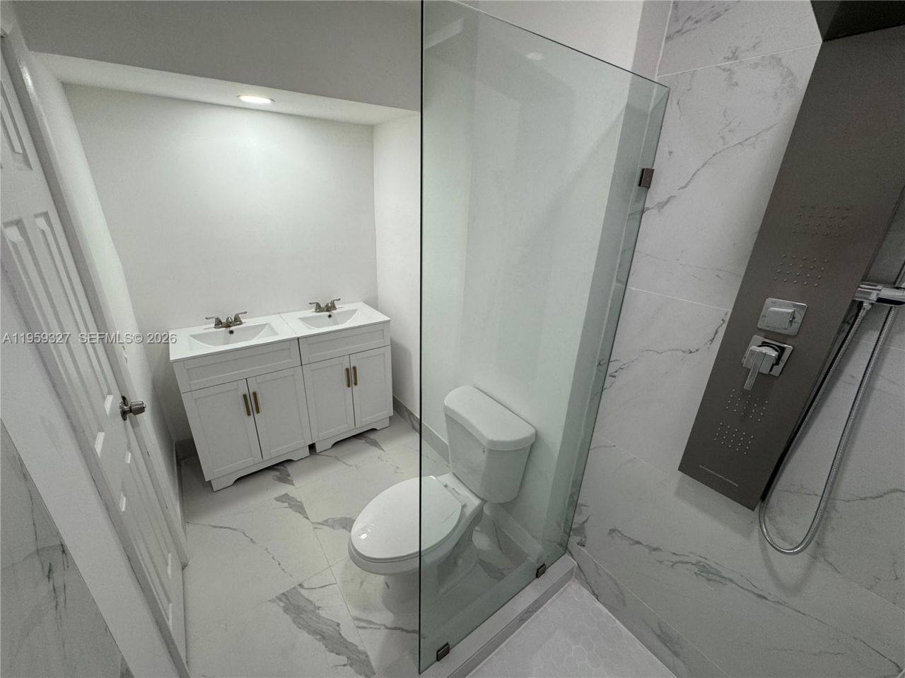 630 Layne Blvd , Unit 211, Hallandale Beach, FL 33009 Photo